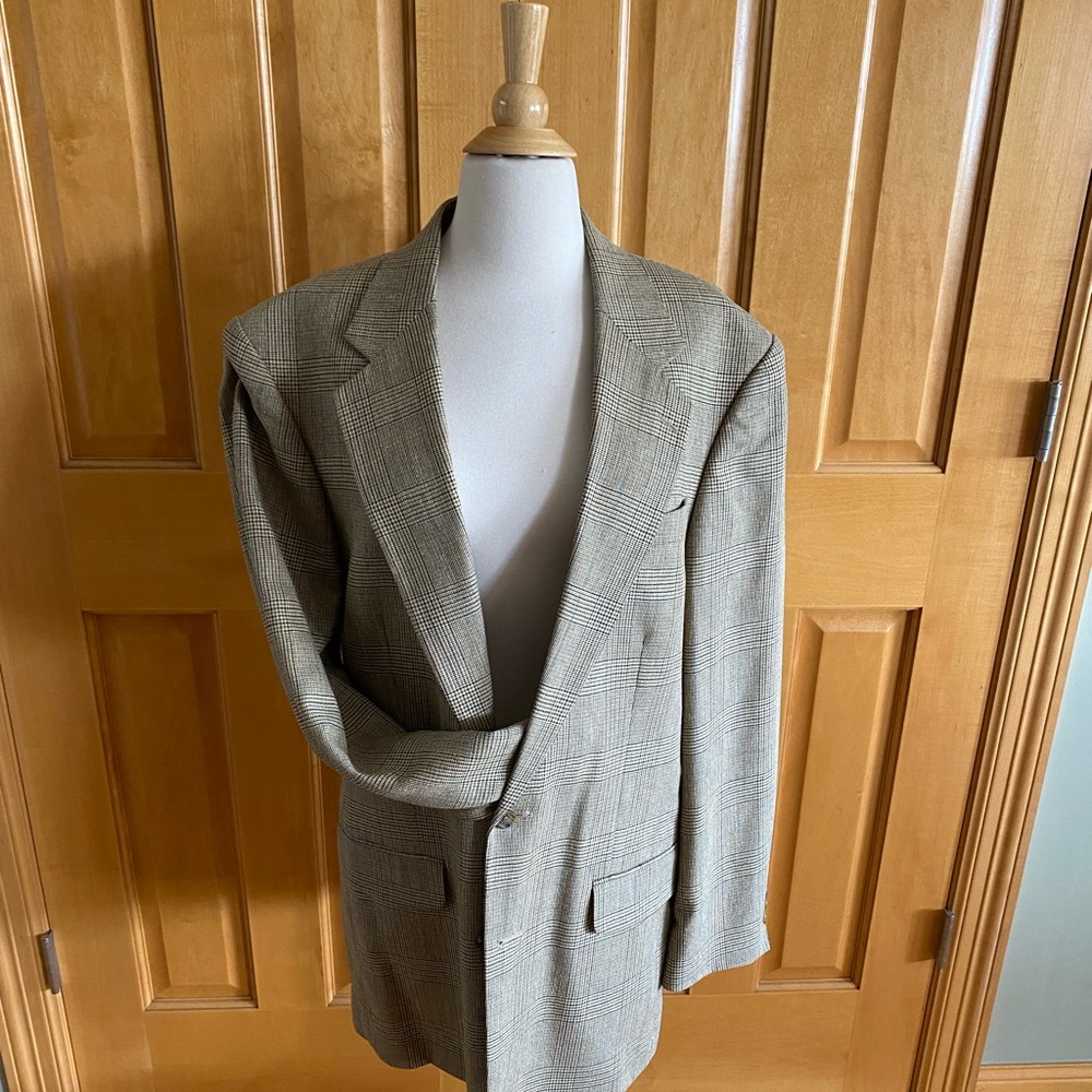 Men’s AKA Eddie Bauer blazer. 42 Tall.